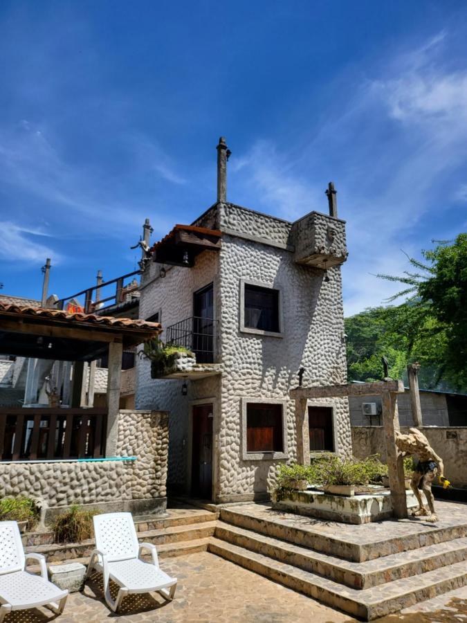 Hostal Casa De Las Gargolas Amapala Exterior foto